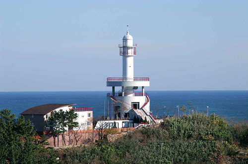 속초 등대 전경 사진