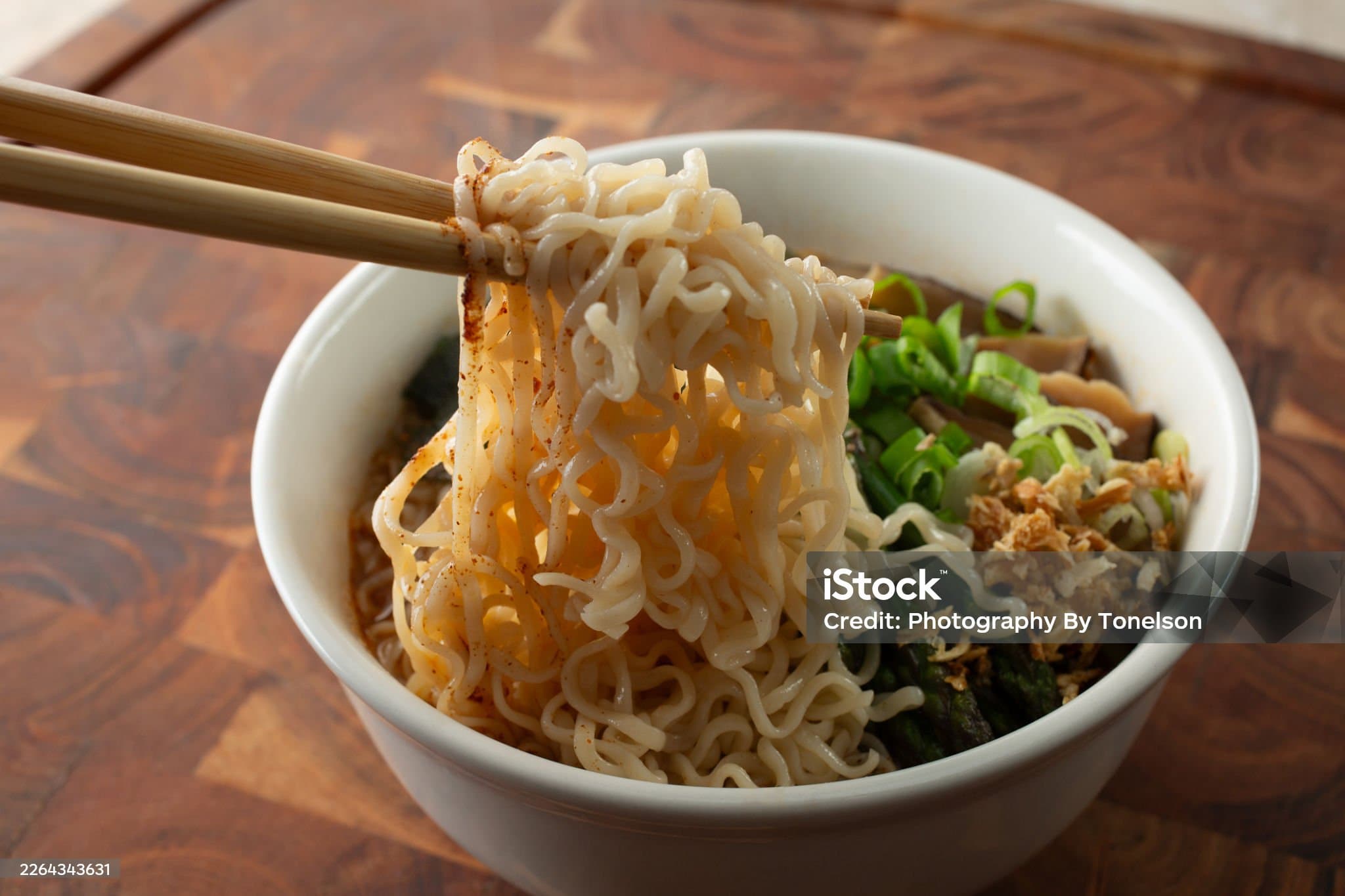 라면 먹고 자면 얼굴 붓는 이유&amp;#44; 바로 확인