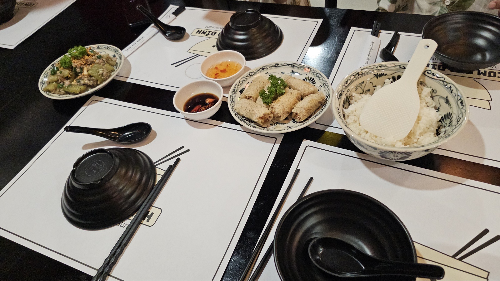 [25.3월] 푸꾸옥 #10❘선셋타운 가정식밥상 ‘껌 지아 딘(Cơm Gia Đình)’