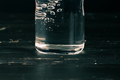 2. 아침 식사 전 물한잔은 칼로리를 줄여준다.