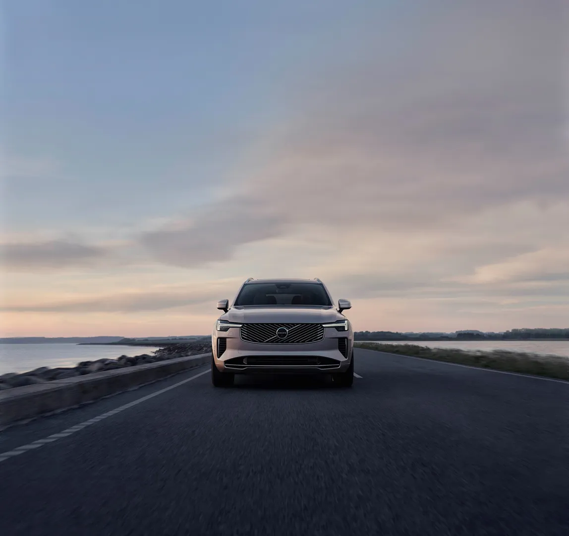 볼보 XC90 자동차 실내외 이미지