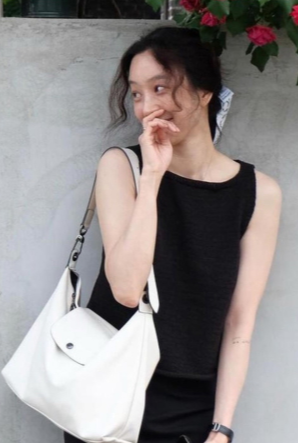 정려원 롱샴 데일리