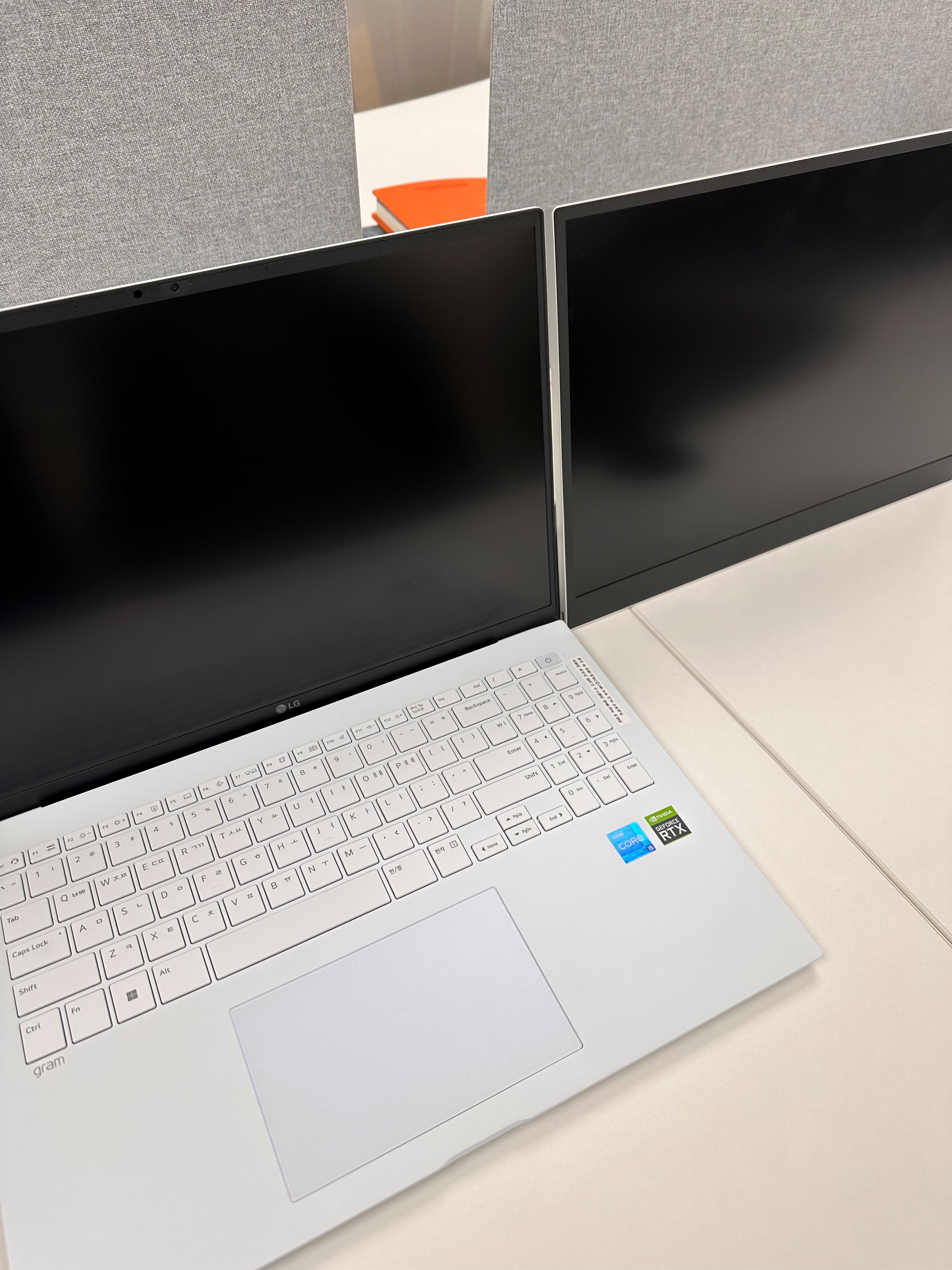 LG-그램-16과-LG-그램뷰