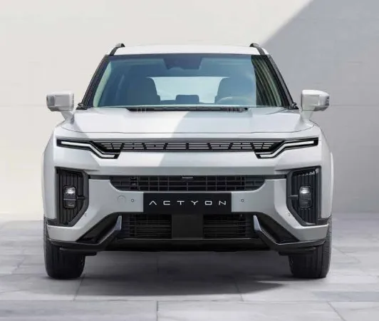 2025 액티언 하이브리드 전면 이미지