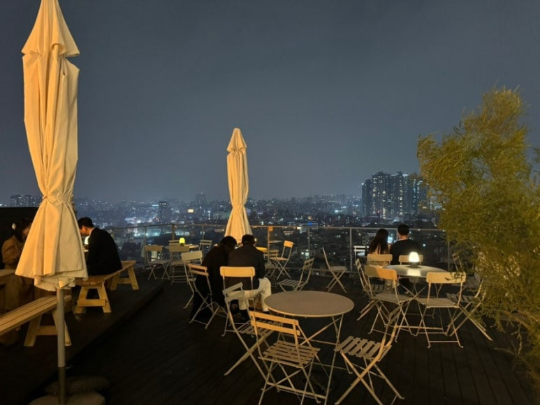 용산 해방촌 루프탑 '어반클리프' (전 올리오카페)