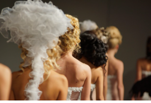 패션으로 시대를 바꾼 디자이너들