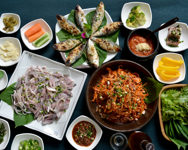 식도락 여행을 연상시키는 음식 사진