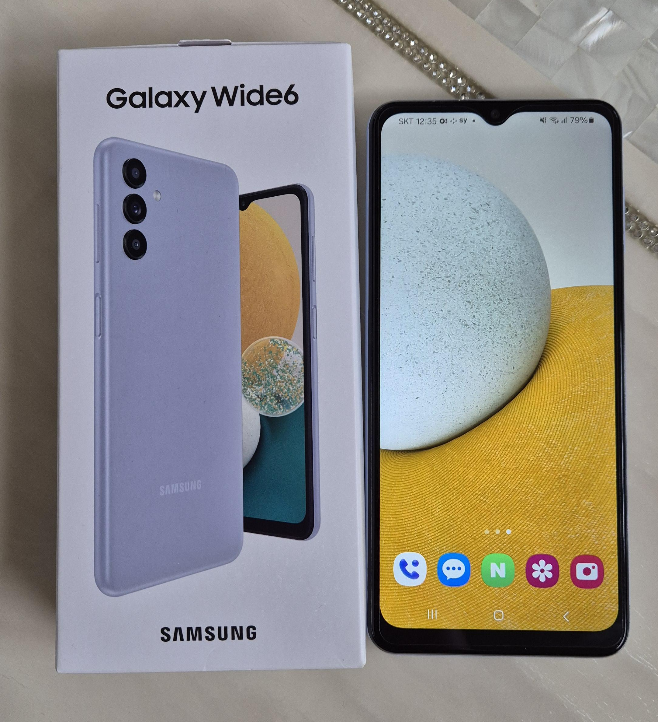 화면이 생각보다 좋은 갤럭시 와이드6