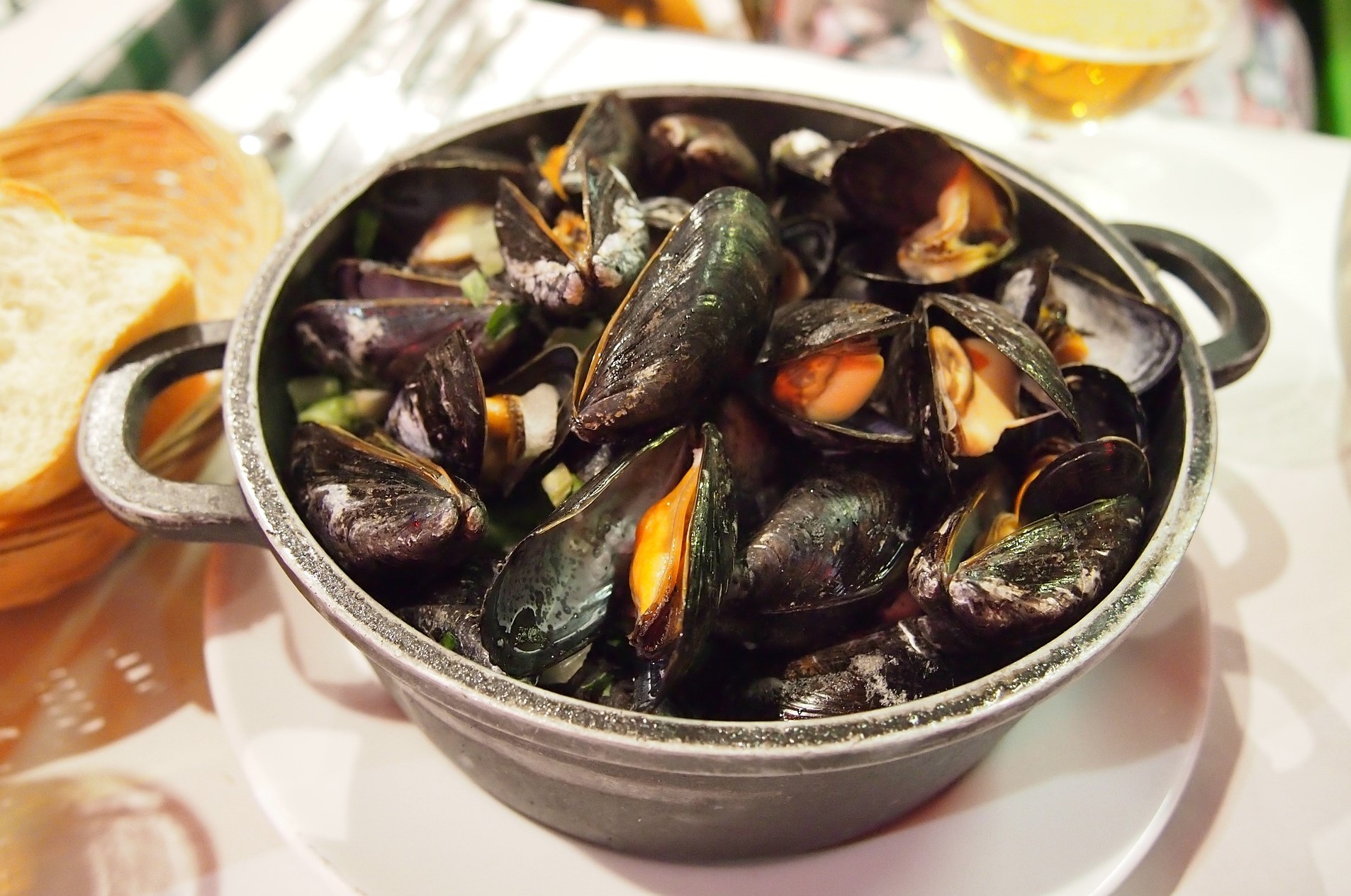 11월-맛있는-제철-음식-홍합