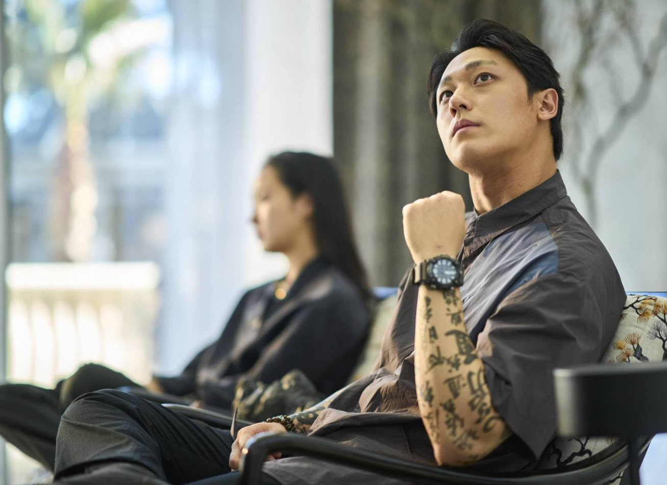 부자집을 바라보는 봉길