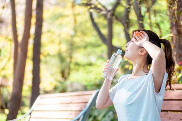 얼굴에 땀이 많이 나는 이유