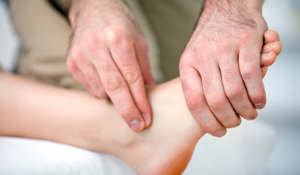 복숭아뼈 통증 치료