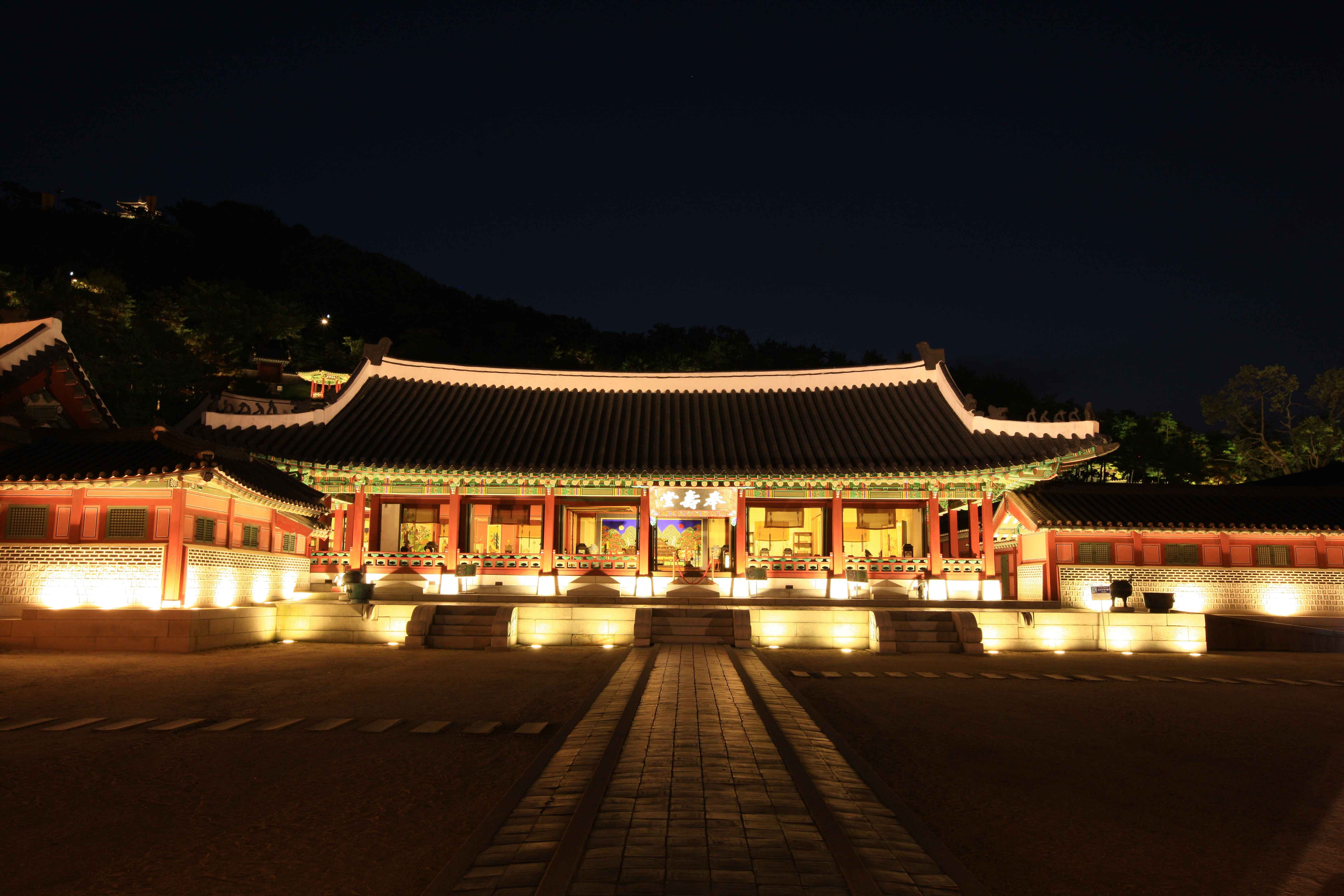 [화성행궁] 사진 출처 : 한국관광공사 포토코리아-김지호