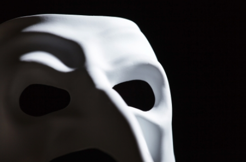 당신은 리플리 증후군의 위험성을 알고 있나요?