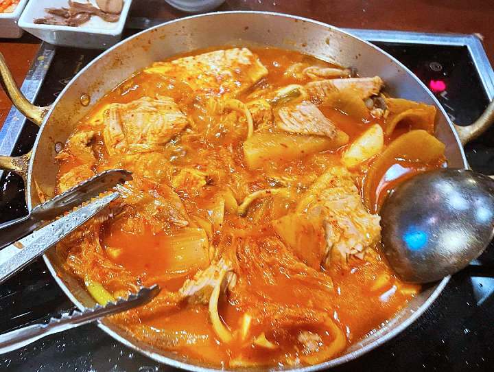 종로 광화문 맛집 추천 생방송투데이 서울 최고의 김치찜 대왕 소갈비 고랭지 묵은지 김치찜 오늘방송 빅데이터 랭킹
