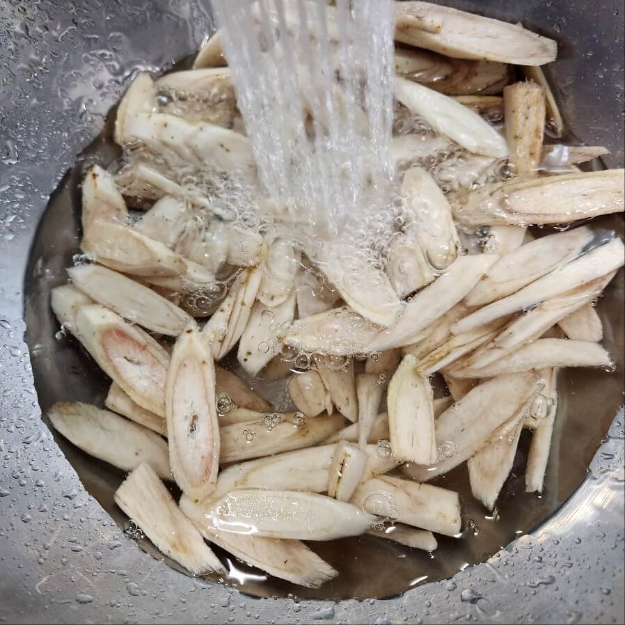 쫀득한 우엉조림 우엉조림 아삭하고 쫀득한 우엉채조림 만드는 법 말랑말랑 쫀득한 우엉조림 만들기