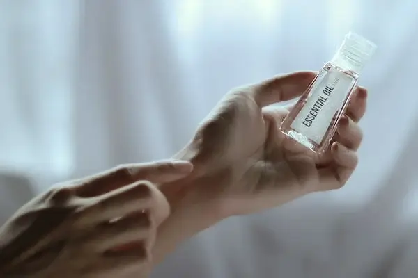 건조한 겨울 겨울 불청객 피부건증