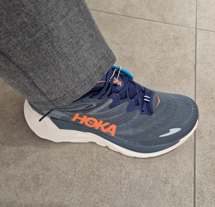 호카 신상 러닝화 리뷰