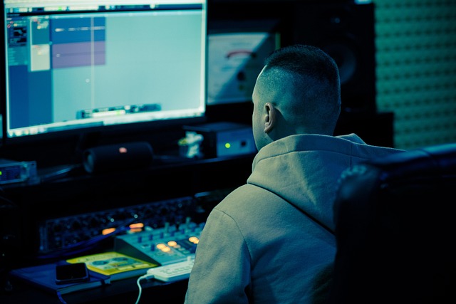 하드디스크 vs SSD: 데이터 복구 난이도의 차이