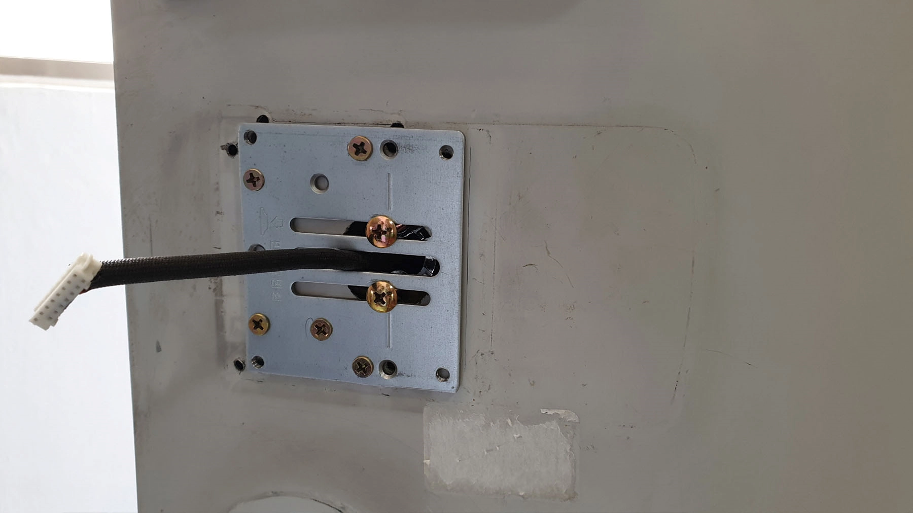 실외 도어록 고정 볼트