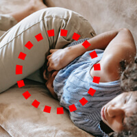 설사-때문에-복부통증이-심한-여자-사진