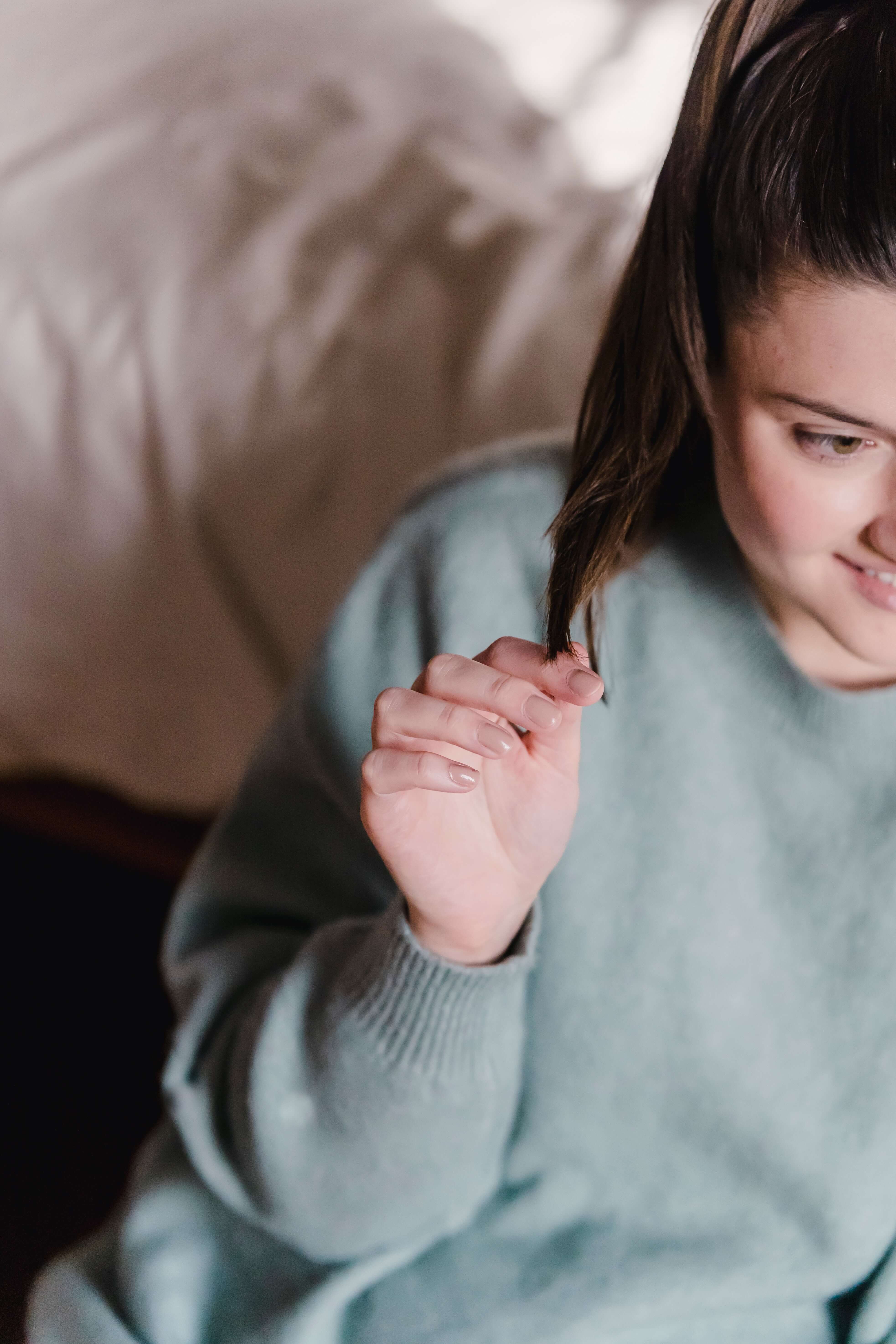 머리 꼬는 버릇