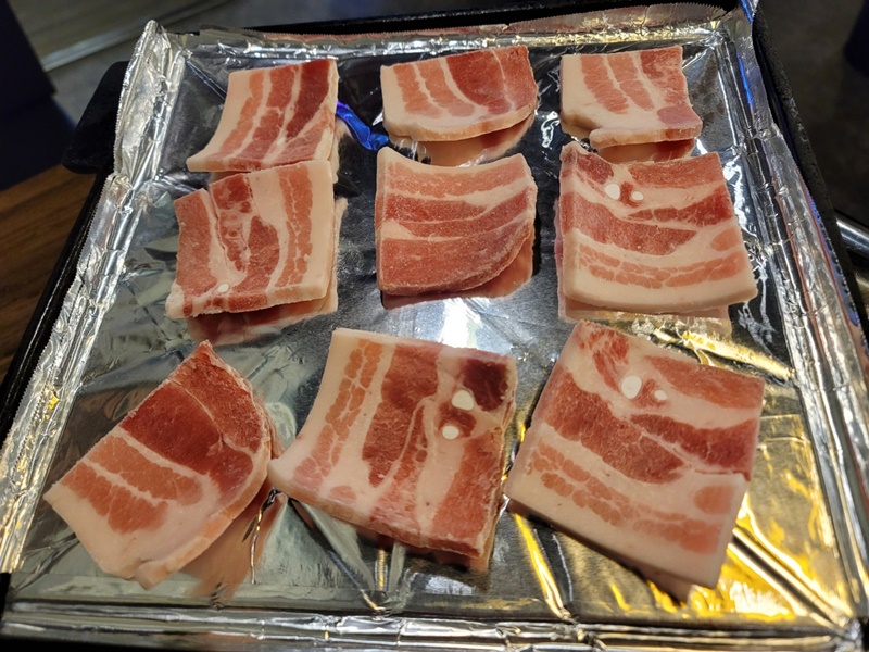 산본 칠보삼겹살 불판