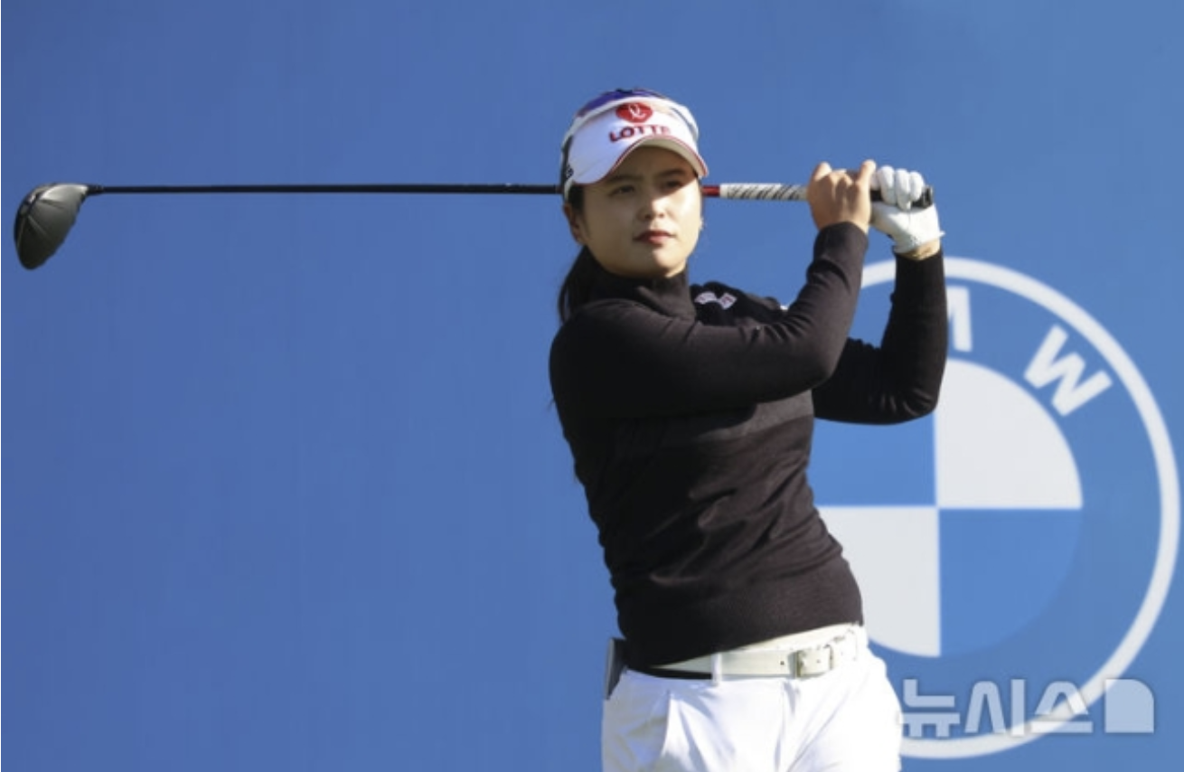 LPGA투어 BMW레이디스 챔피언십 공동4위 (좌)최혜진&amp;#44; (우)성유진 (사진출처.뉴시스)