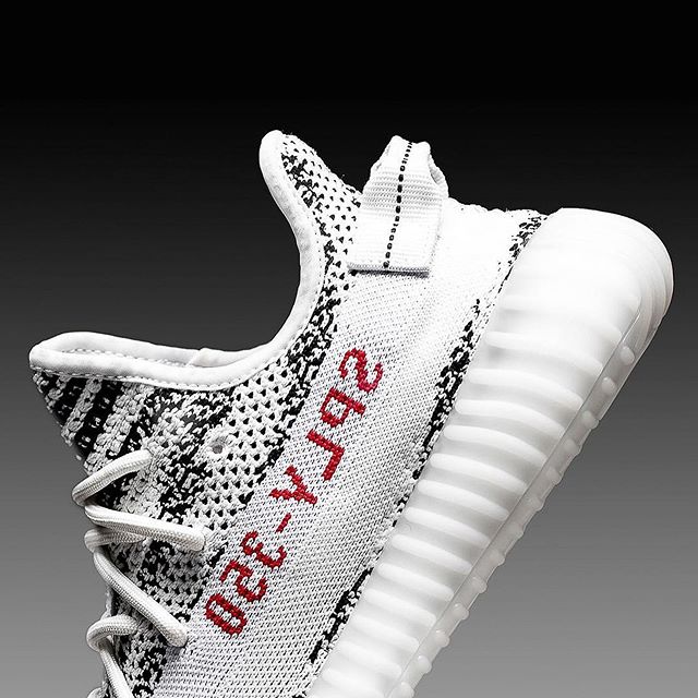 아디다스 이지부스트 350v2 지브라 재발매 공홈