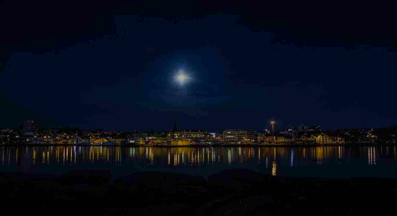 스타방에르 도심의 야경이다. [ⓒpixabay_Esborn]