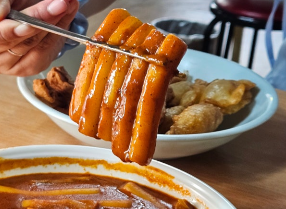 이모네 떡볶이: 대구 신천시장 떡볶이의 자존심