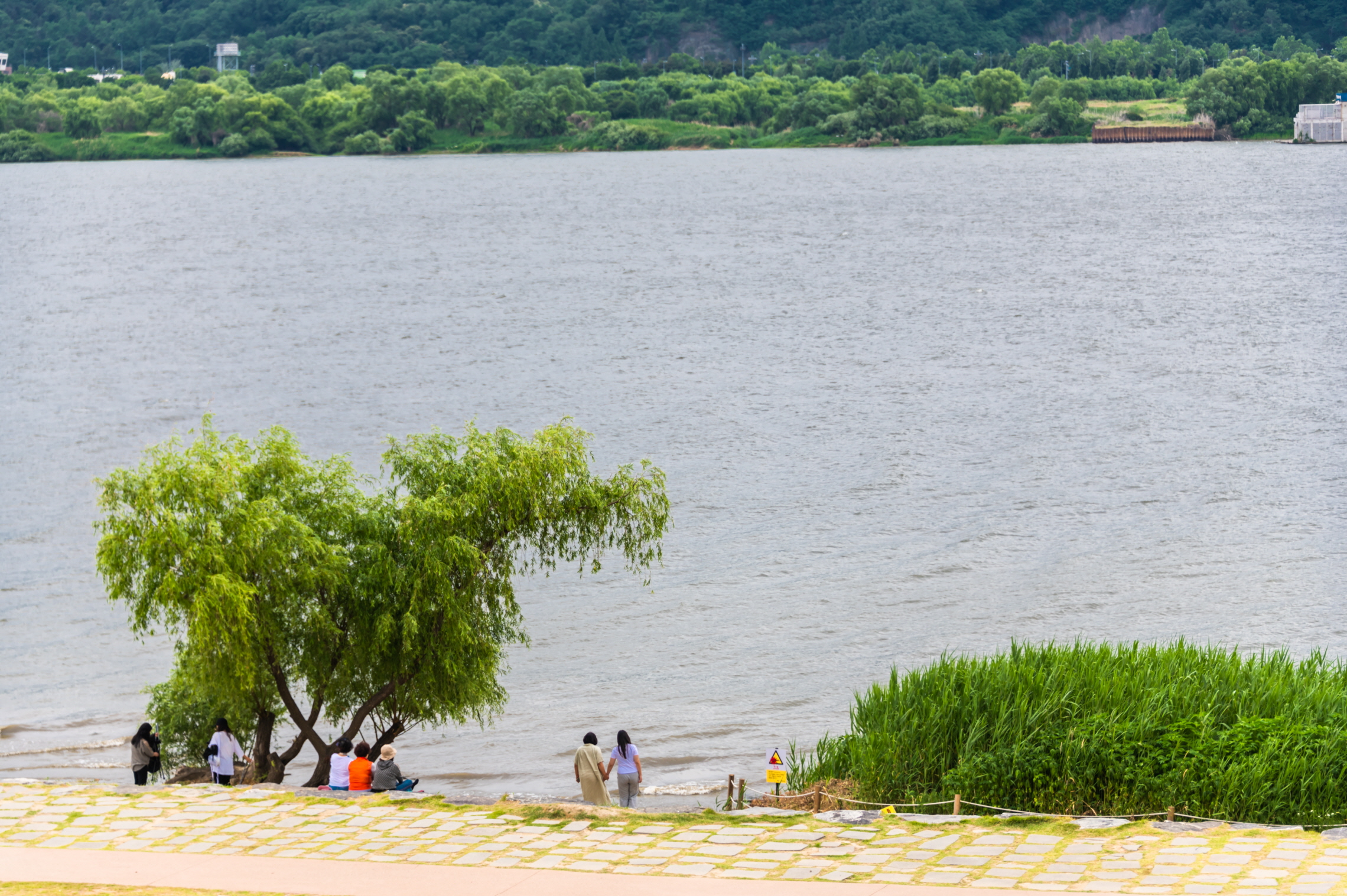바다 같은 모습의 한강