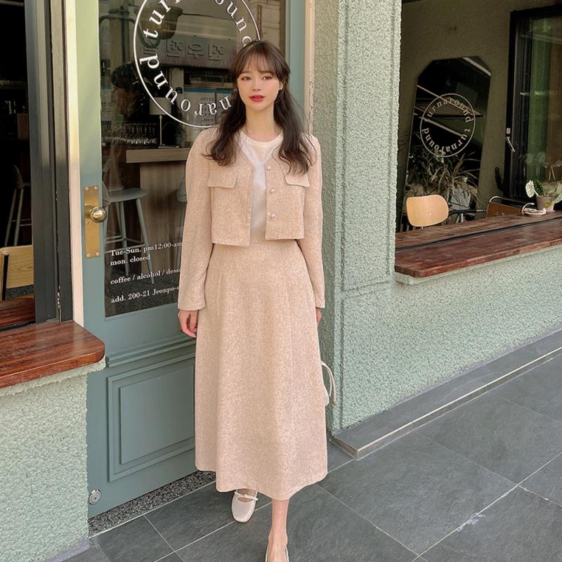 리리앤코 데이브론 트위드 크롭 자켓 밴딩 스커트 투피스 세트
