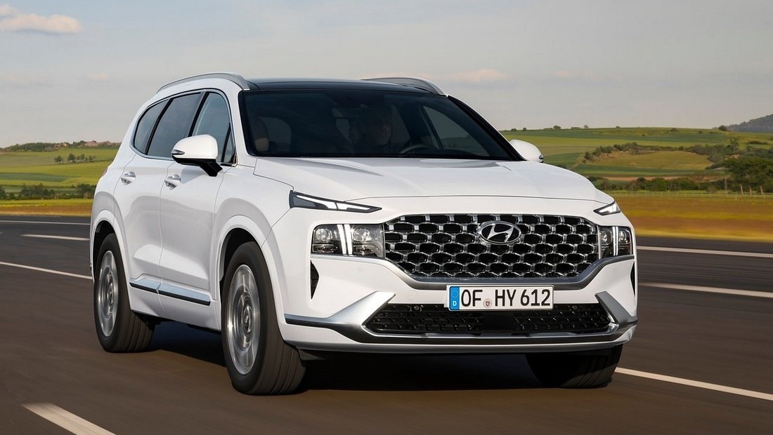 주행중인 산타페 사진 출처 다음 자동차