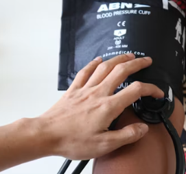 고혈압 증상 원인 예방법 생활습관