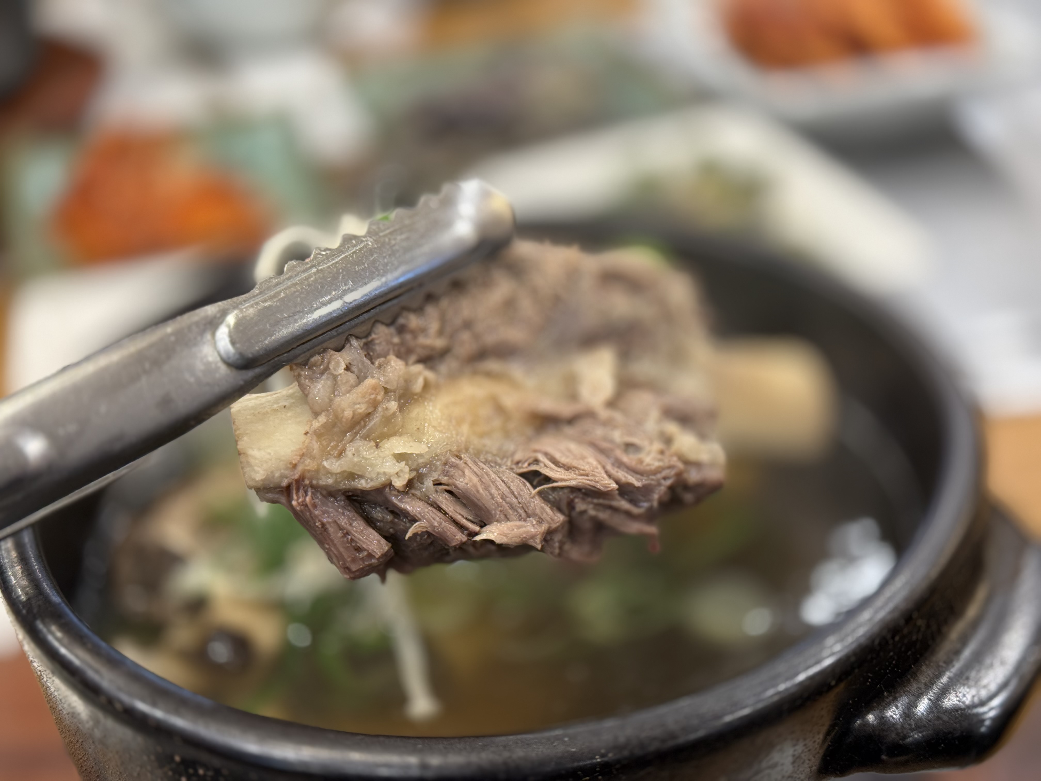 부드럽고 잘 익힌 소갈비