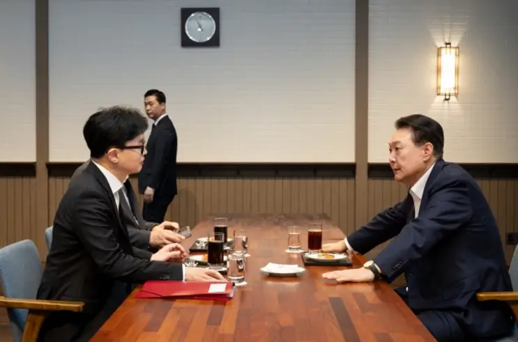 한동훈 윤석열