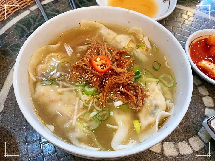 백반기행 김용림 편 이북식 손만두 전골 만둣국 평양식 만두전골 김포 맛집 소개