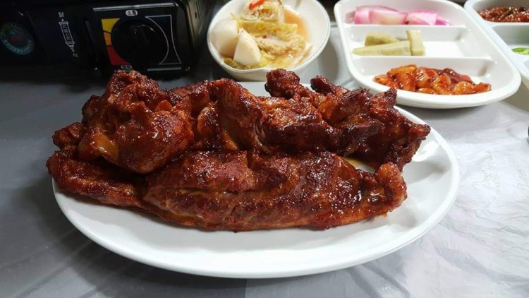 생방송오늘저녁 경기도 양평 1박 저녁, 아침 1인 6만오천원 황토찜질방 민박집 무한리필 동충하초 숙성 초벌구이 삼겹살, 오리 주물럭 맛집 추천