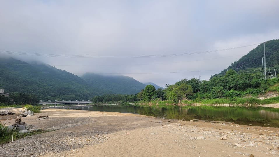 자연 하천 풍경