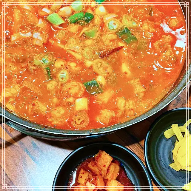 사당 이수 맛집 진한 국물 맛이 일품, 대창 닭볶음탕