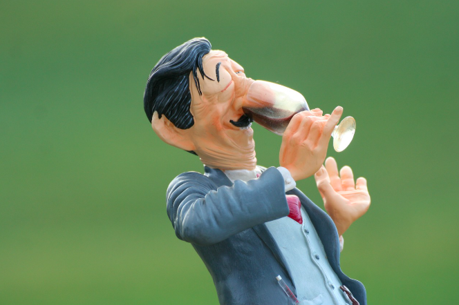 희귀 자산 투자: 와인, 미술품, 암석 컬렉션 시장의 가능성