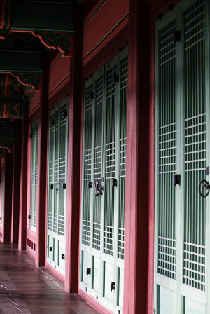 책가도 문양 – 지혜의 공간, 조선식 인테리어 패턴