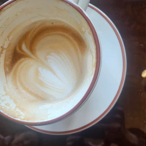 남산목-카페라떼