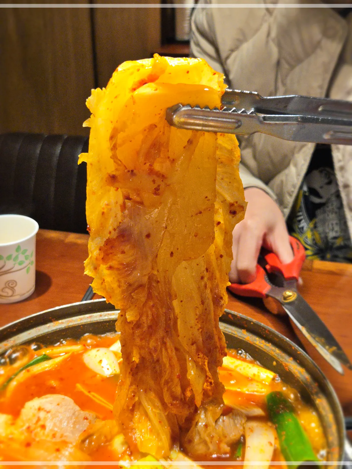 오늘도웃자두루치기본점-김치찌개에-들어있는-포기김치