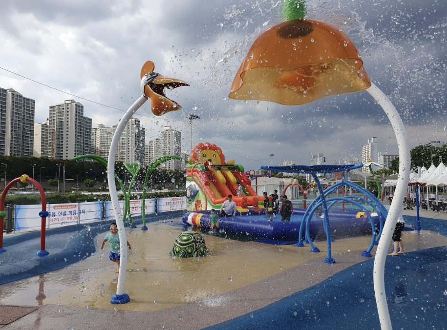 광진구 중랑천 물놀이장 이미지