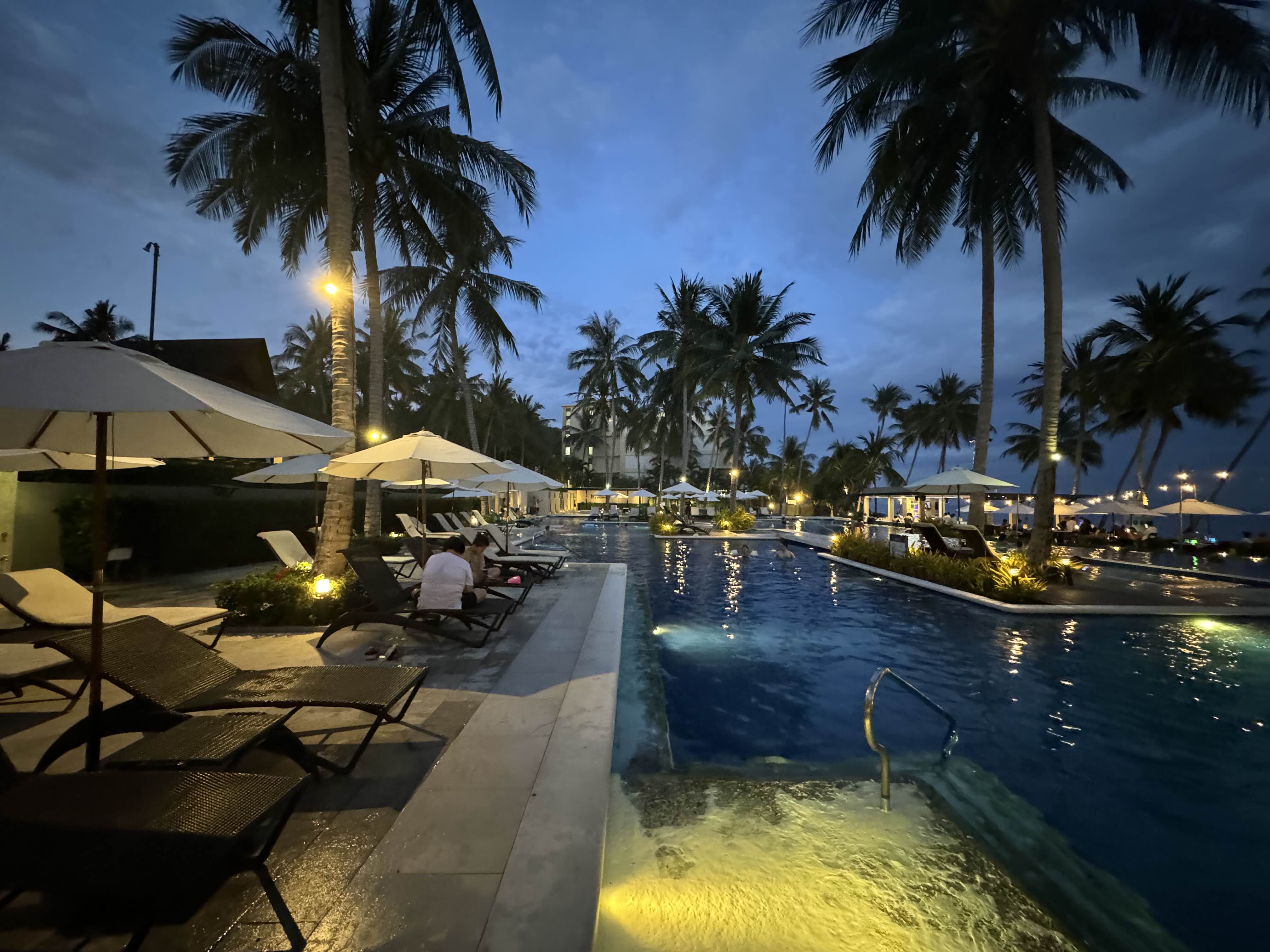 필리핀 보홀 헤난 리조트 알로나 비치 다이렉트 풀 억세스 룸