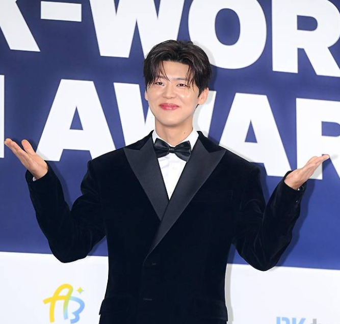 박지현 가수 베스트 트로트 아티스트상 수상