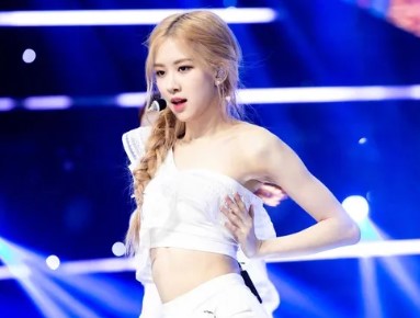 로제 공항패션 분석: 매일 입고 싶은 데일리룩 제안