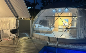 투명 돔 캠핑장